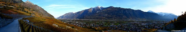 Fully depuis les vignes vue sur la pierre Avoi (09.11.2014)  