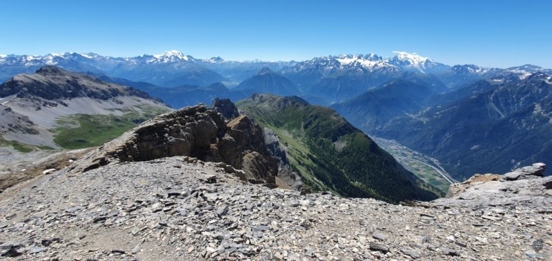 Le sommet vue sur le Catogne