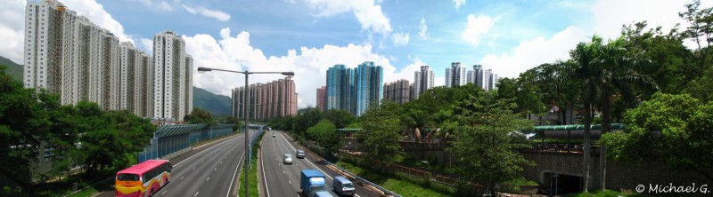 Vue depuis le pont qui mène au temple Chi Lin de Kowloon