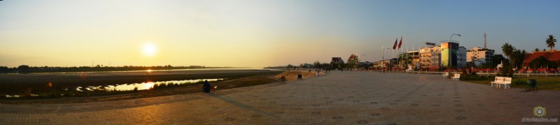 Vientiane quais sur le Mékong
