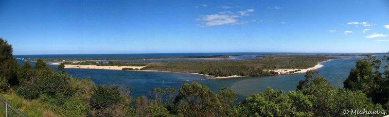 Lake entrance - New South Wales